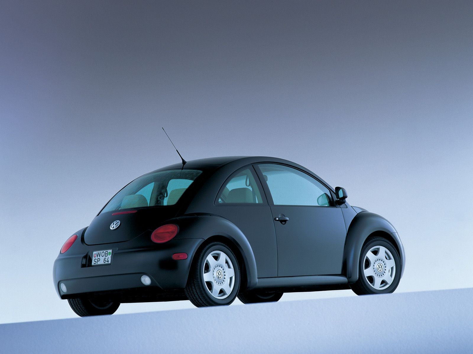 Volkswagen New Beetle черный