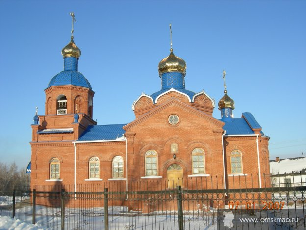 Омская область нововаршавский. Нововаршавка Омская область. Церковь в Нововаршавке. Поселок Нововаршавка в Омской области. Храм Покрова Пресвятой Богородицы Нововаршавский район.