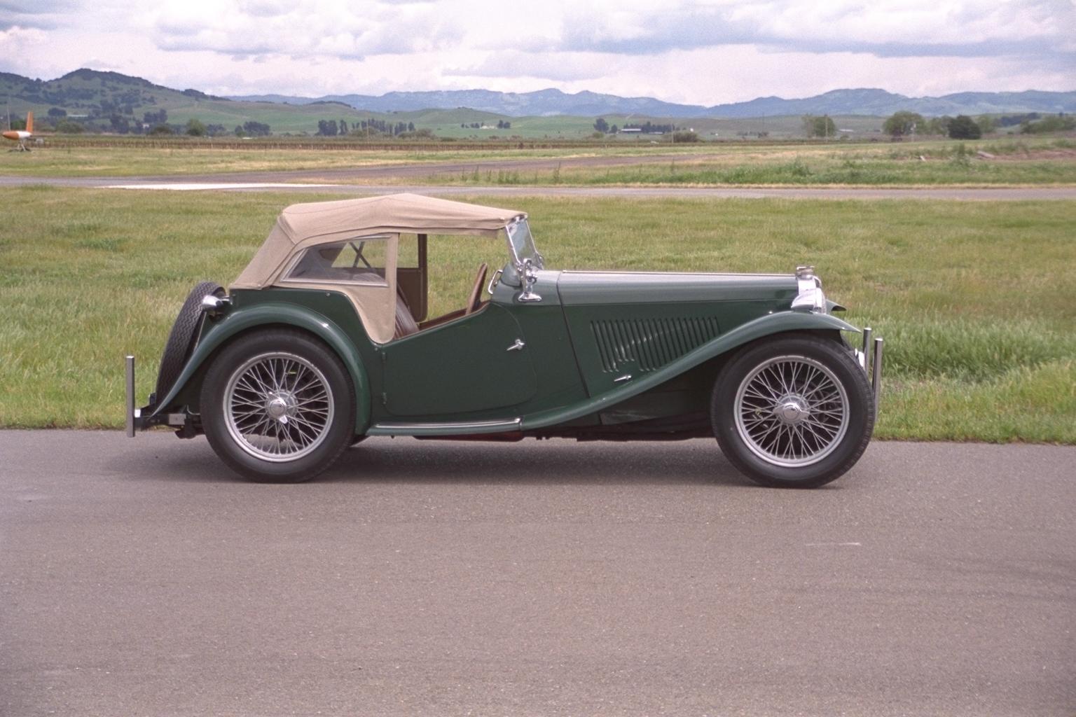 1 si mg. Родстер MG TC 1945 Г.. Родстер «эм-Джи» 1960 год. Omold автомобиль. 1949 MG TC Special.