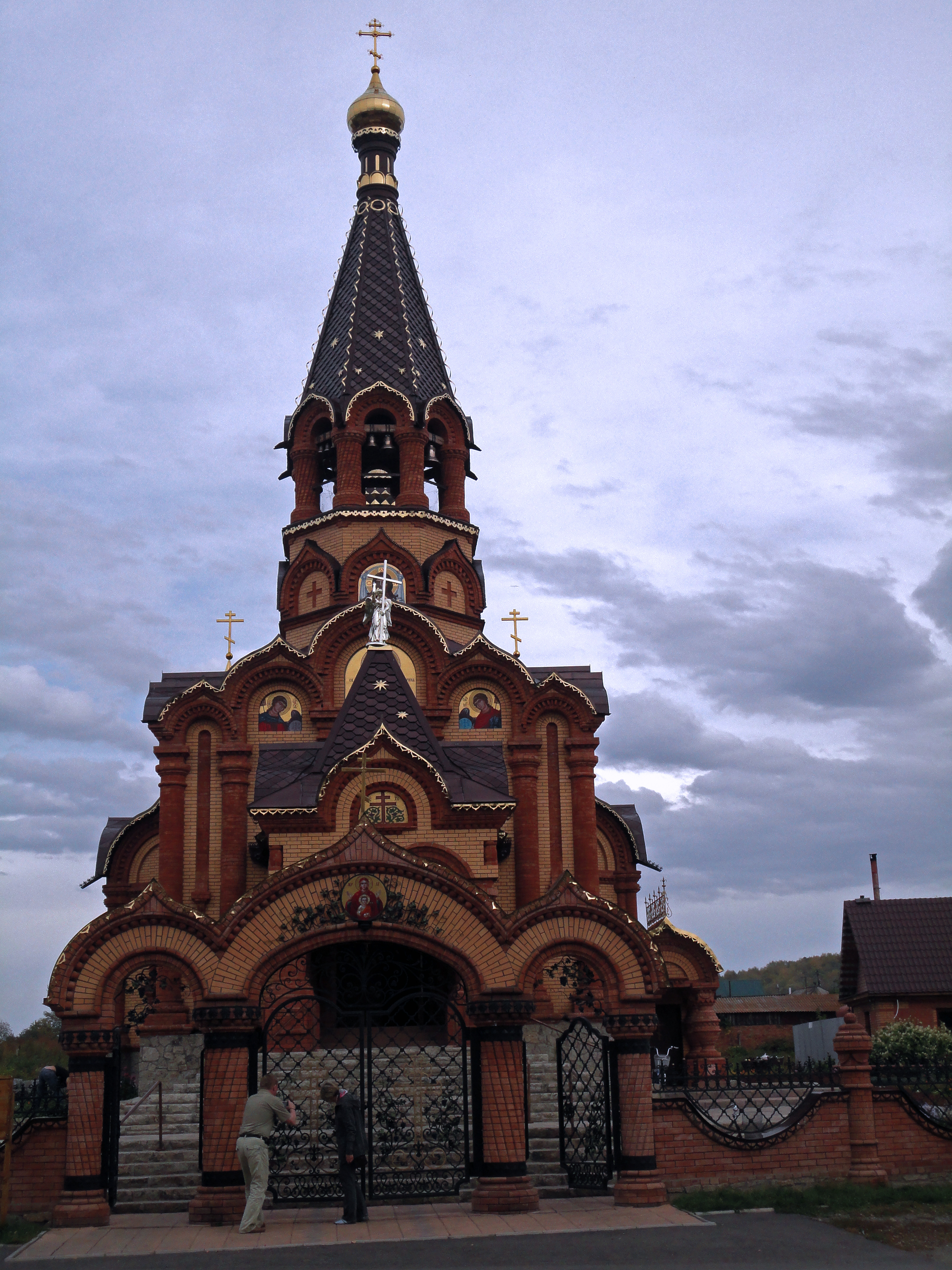 Храм в Сростках Алтайский